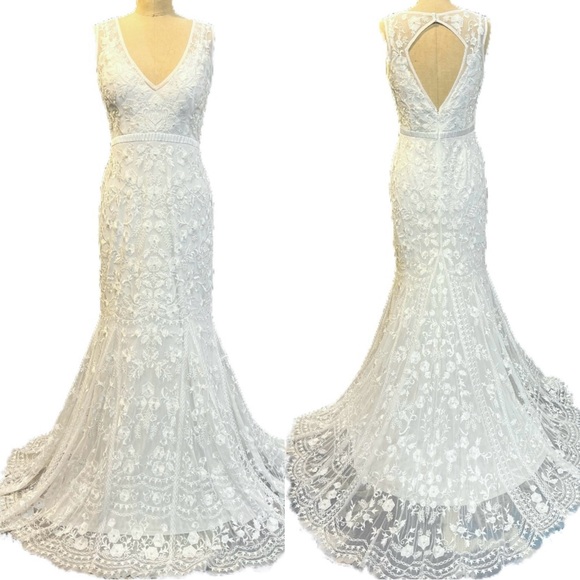 vow’d Dresses & Skirts - Lace open back train wedding dress bridal‎ gown sleeveless beaded embroidered